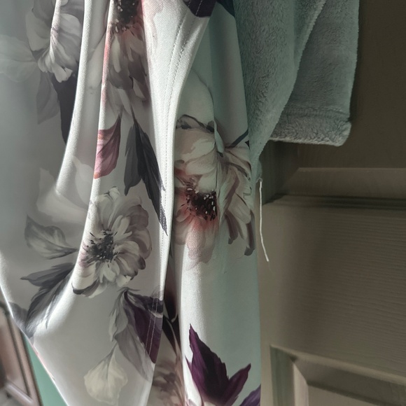 Floral Print Dress - Picture 3 of 5